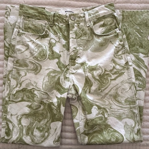 Reformation Women’s Marble High Waisted Straight
Leg Jeans in Avocado Swirl, 27 - Picture 8 of 14